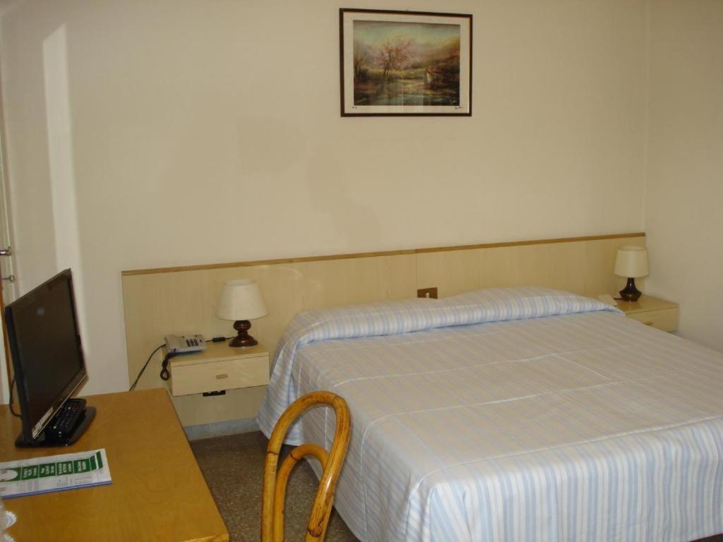 Hotel Venezia Marina di Pietrasanta Quarto foto